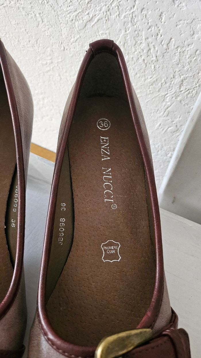 Belles chaussures à talons neuves pointure 36 - photo numéro 3