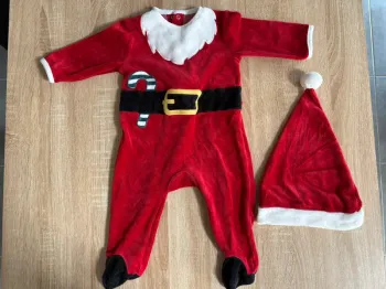 Pyjamas de Noël une pièce taille 12 mois