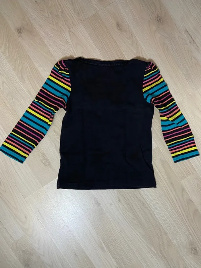 Lot de 2 t-shirts à manches longues + 1 offert taille 5 ans - photo numéro 9