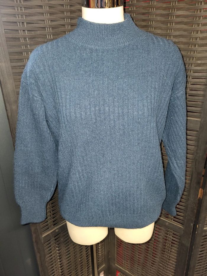 Pull chaud très belle qualité taille 1