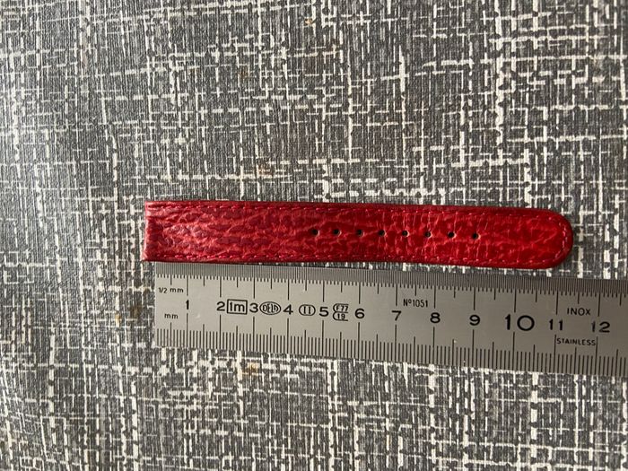 Bracelet de Montre Genuine Leather – Cuir Véritable Rouge - photo numéro 3