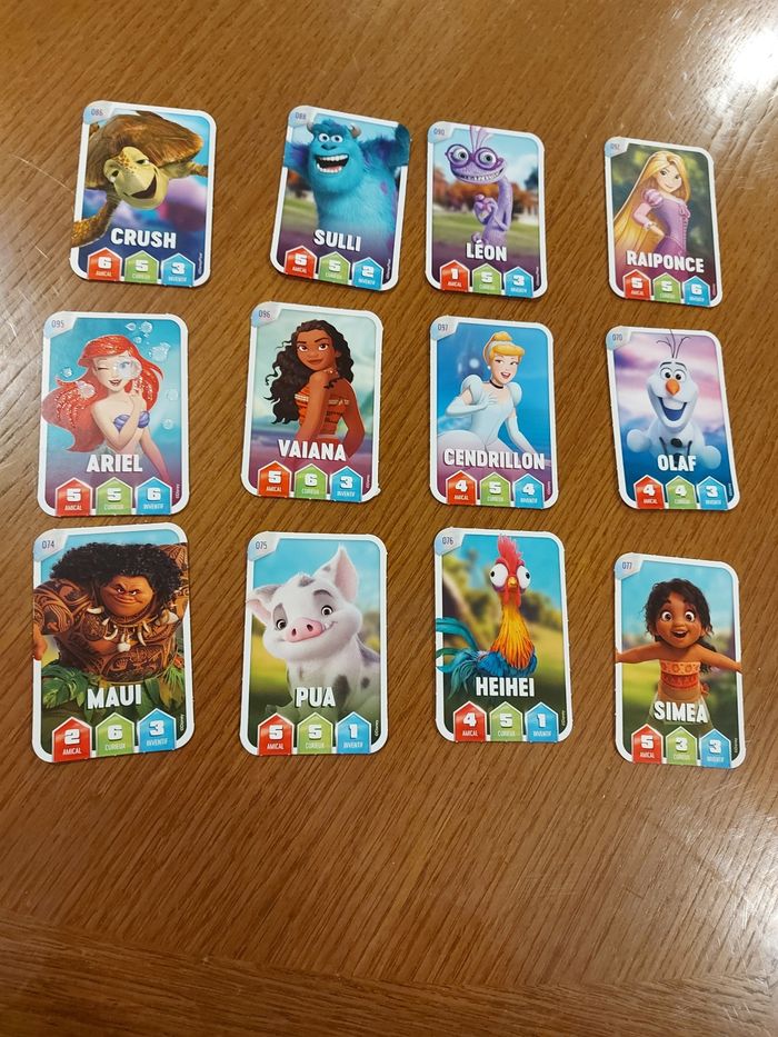 Lot 12 cartes Disney leclerc