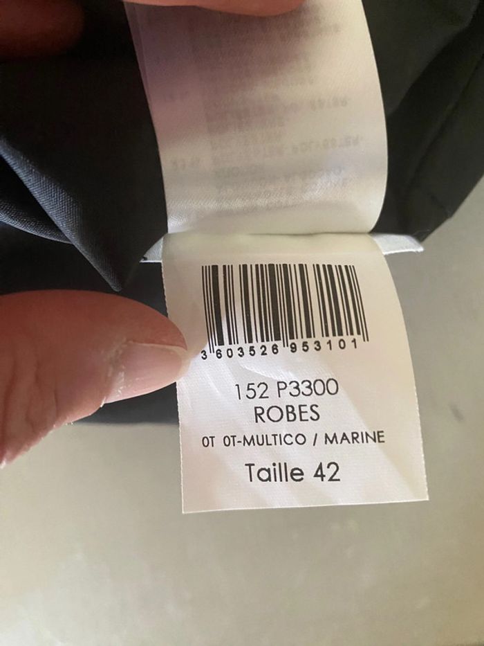 Robe Kookai bleu marine et noire taille 42 - photo numéro 20