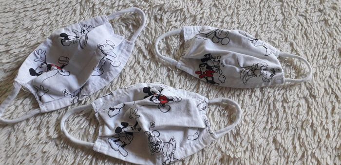 Lot de 3 masques Disney mickey minnie Enfants 18. 36 mois - photo numéro 9