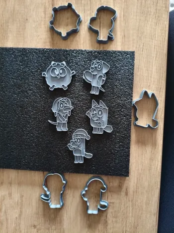 Set lot emporte pièces cookie cutter Bluey édition