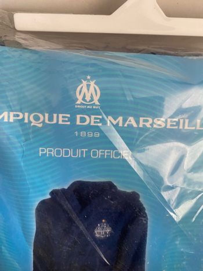 Neuf 6-8 ans Peignoir bain Olympique de Marseille brodé - photo numéro 3