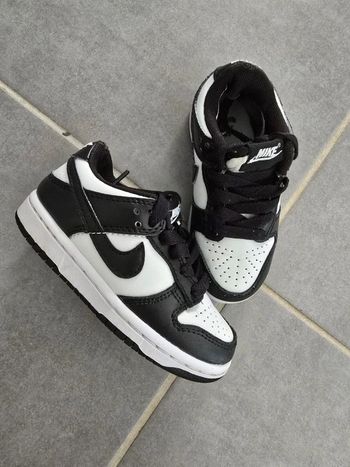 Basket Dunk noir et blanche