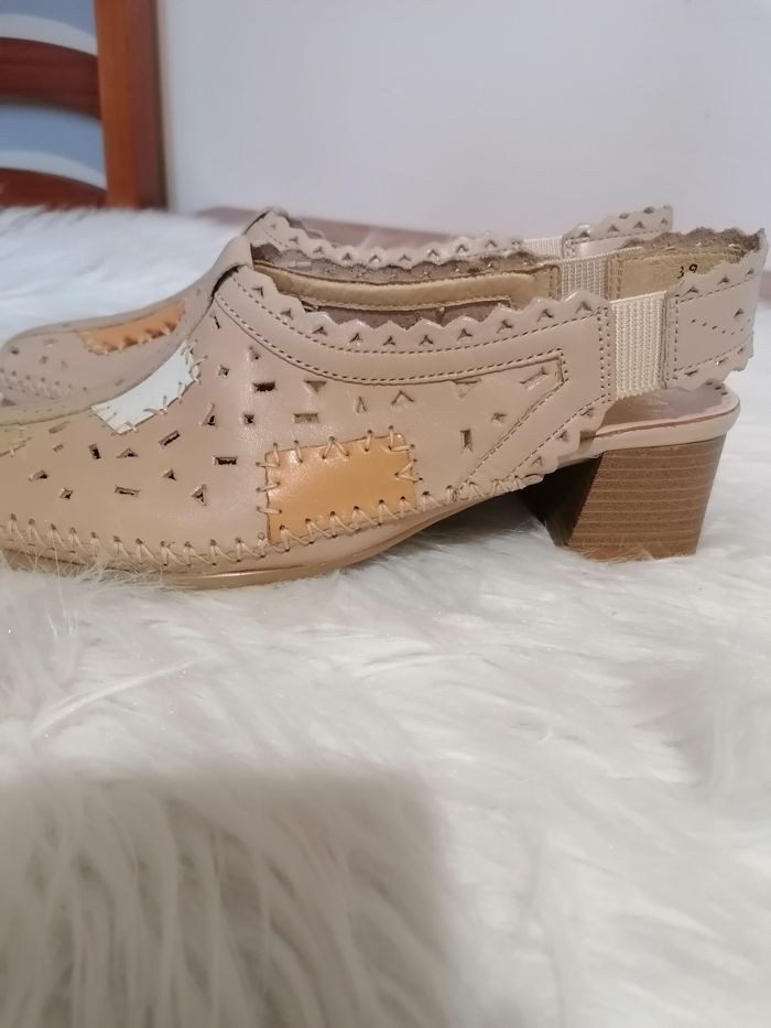 Chaussures cuir à talon 39 luxat neuve - photo numéro 2