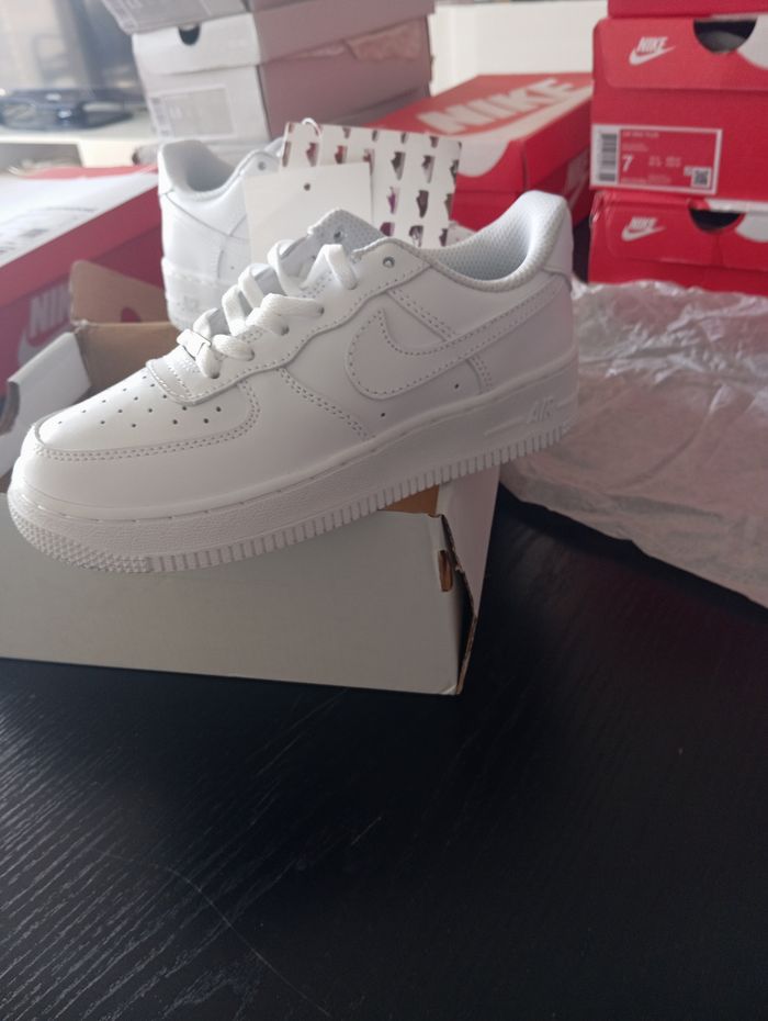Air force blanche enfant