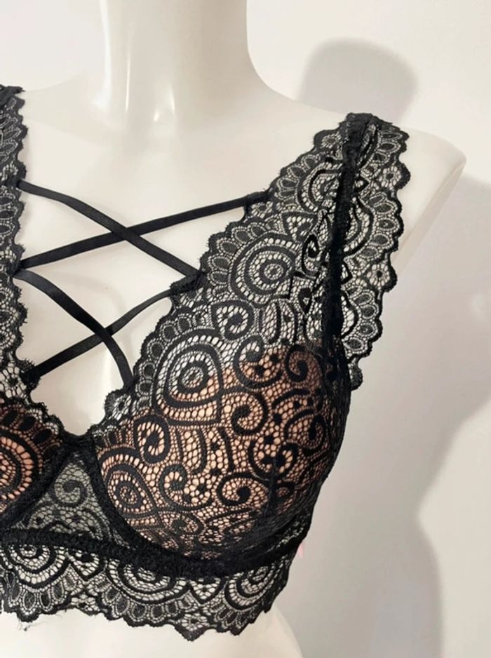 Soutien gorge neuf - photo numéro 3