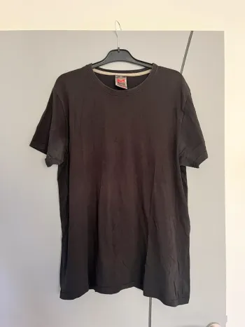T-shirt noir