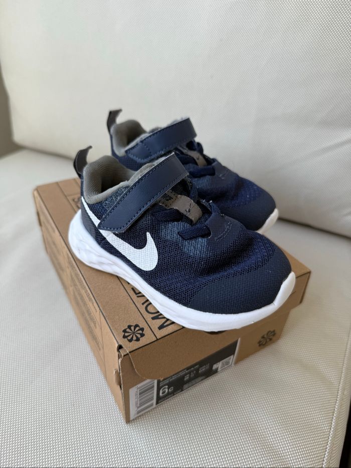 Basket Nike bleu marine - photo numéro 3