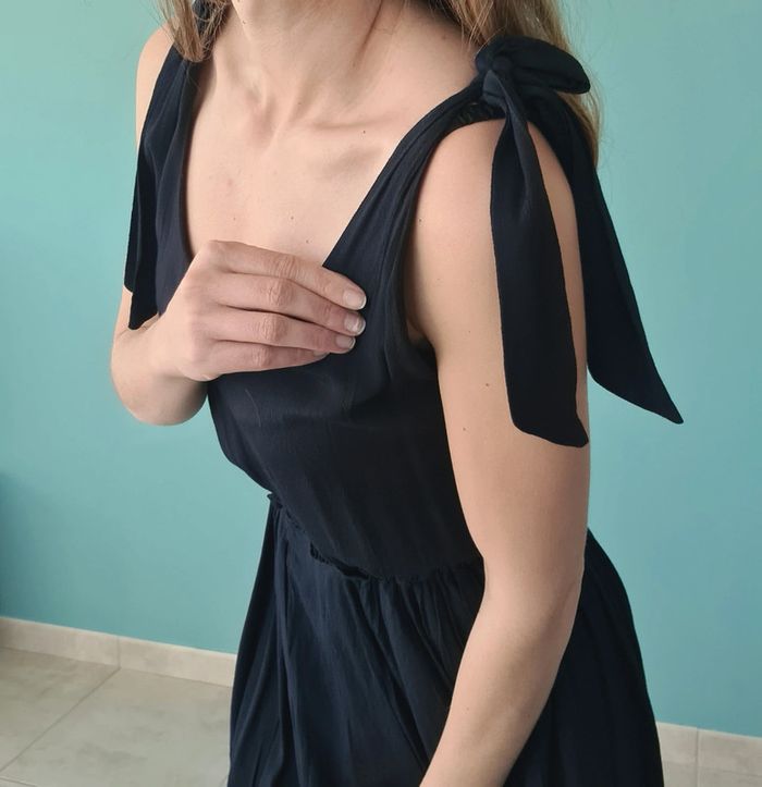 Robe Yas bleu marine Neuve 36 - photo numéro 2