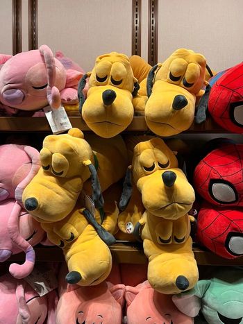 Pick-up pluto cuddleez Disney