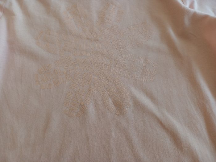 T-shirt Okaïdi fille 12 ans - Excellent état - photo numéro 3