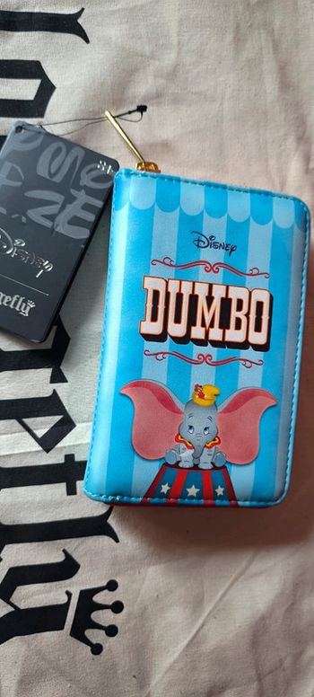 Portefeuille loungefly Disney Dumbo