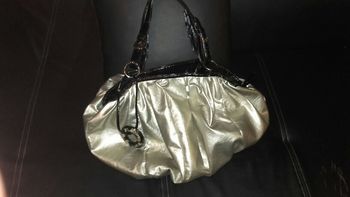 Sac a main fourré tout état neuf