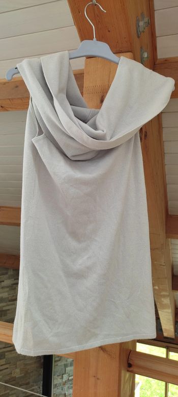 Top col sans manches Zara taille M