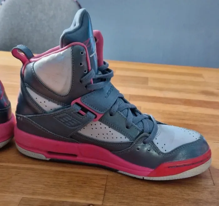Baskets Nike Air Jordan pointure 36,5 - photo numéro 16