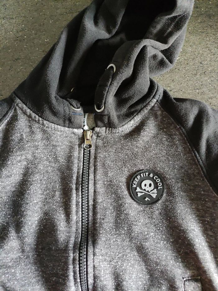 Gilet zippé 6 ans - photo numéro 2