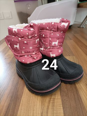 Bottes après ski neige rose noir motifs chamois 24