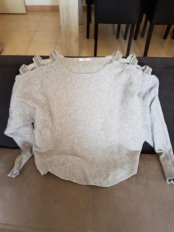 Pull gris