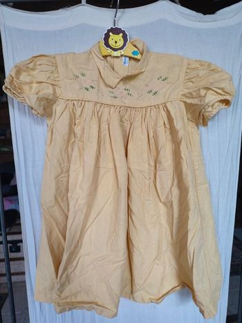 Robe jaune