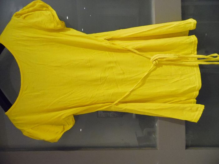 haut  jaunes exquiss's taille unique - photo numéro 2