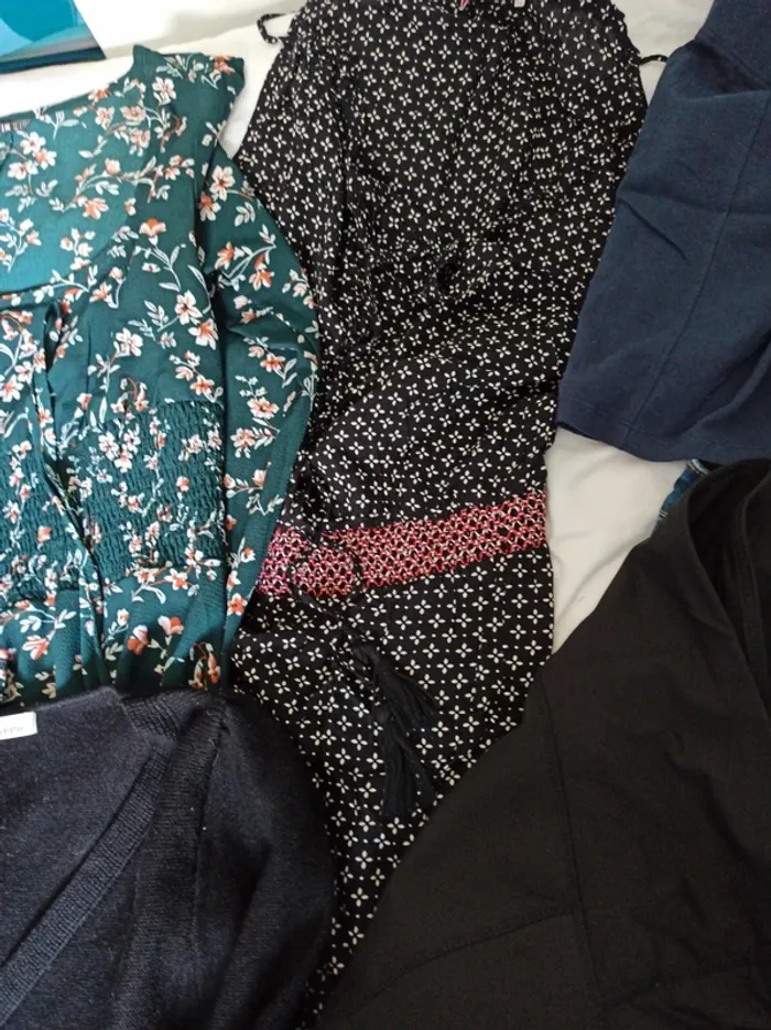 Lot de 9 vêtements femme taille S (lot 6) - photo numéro 6