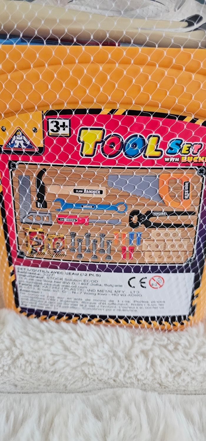 Boite 32 pièces du parfait bricoleur Neuf - photo numéro 4