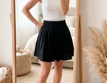 Jupe noire évasée H&M – taille 38 – taille élastique – très bon état