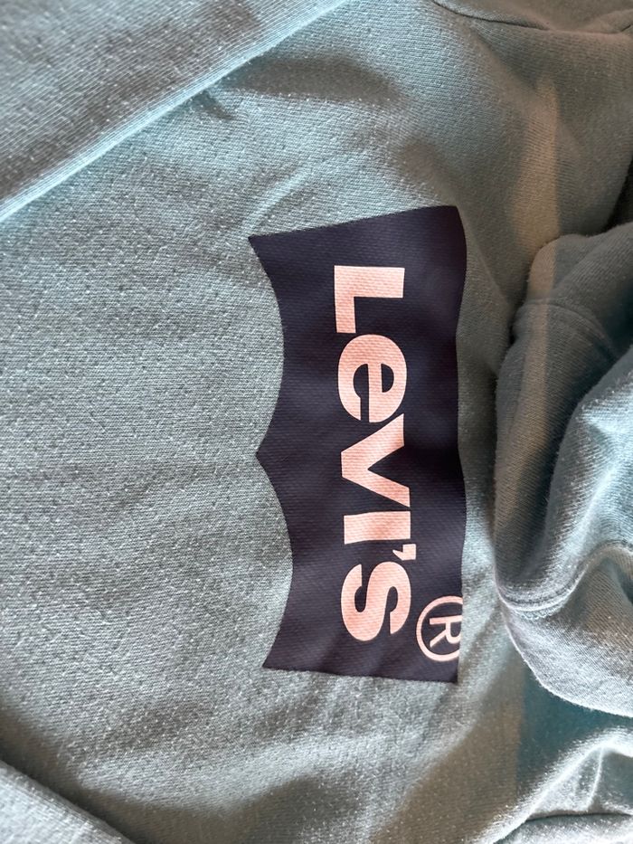 Vends sweat Lévis 6 ans très bon état - photo numéro 2