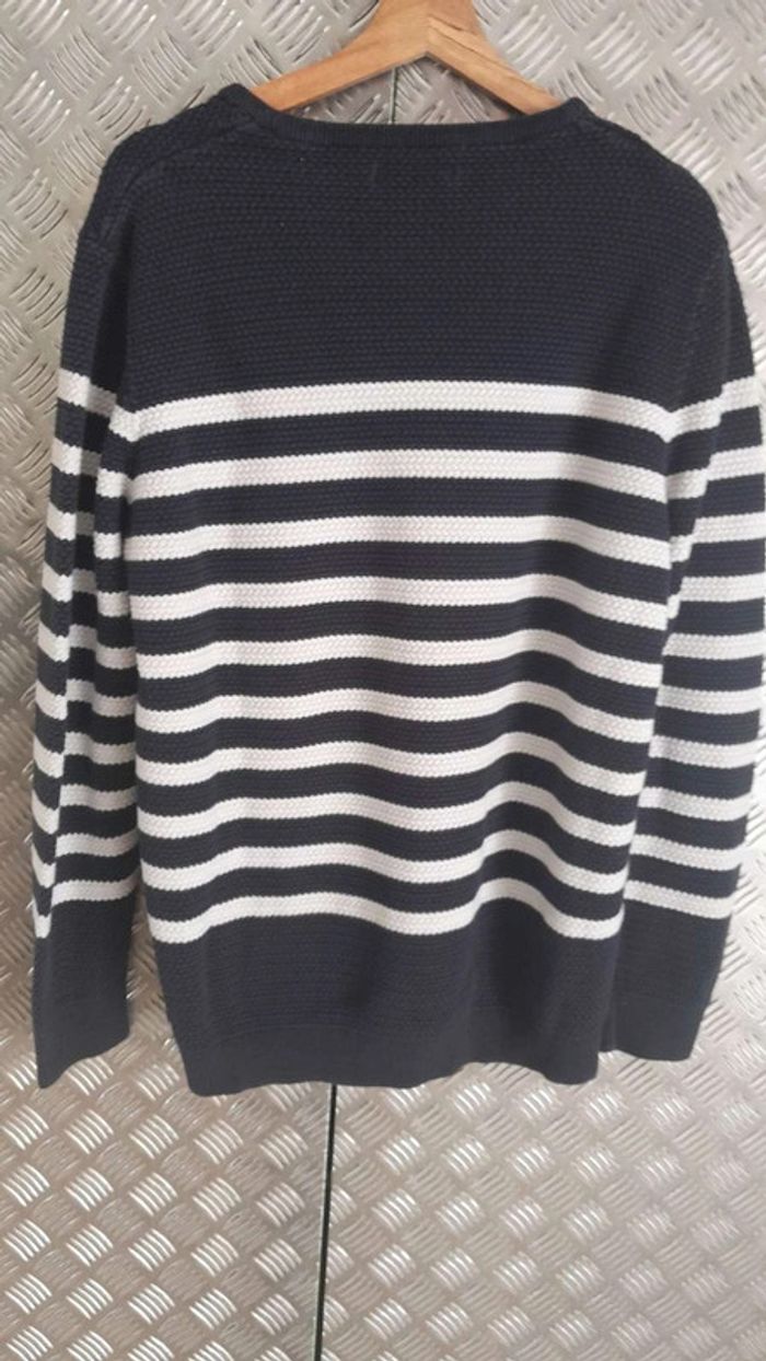 Pull rayé - photo numéro 2
