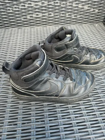 Nike noir montante