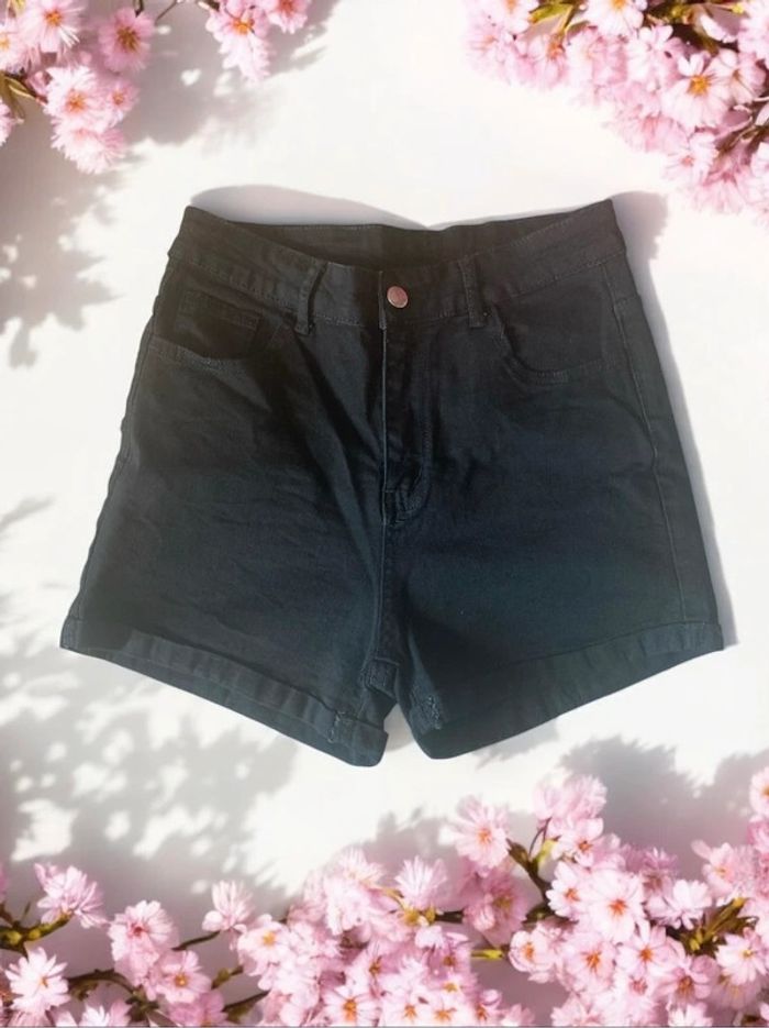 🎀 Short en jean noir taille haute femme taille M🎀