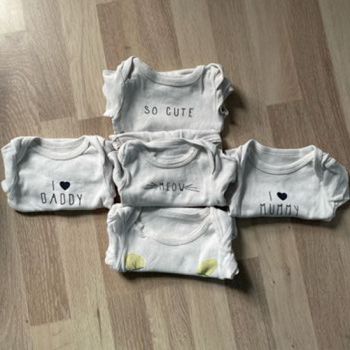 Lot de 5 bodies manches courtes 1 mois