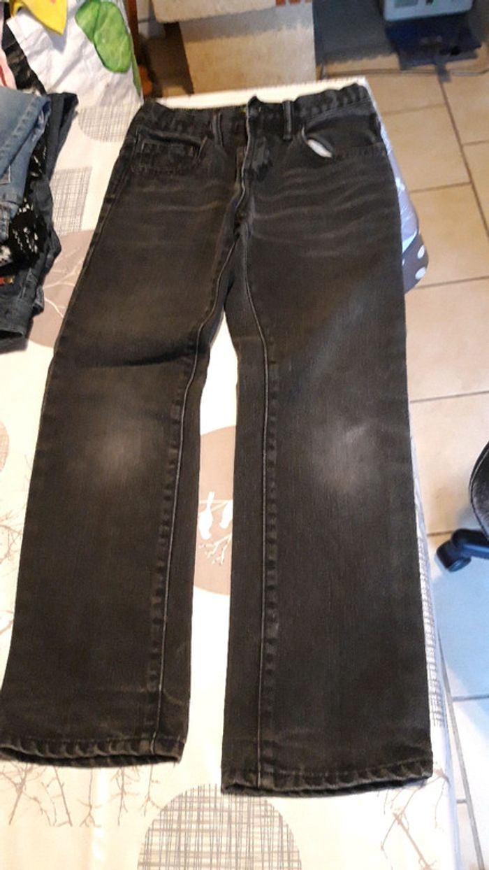 Jeans 8 9 bon etat
