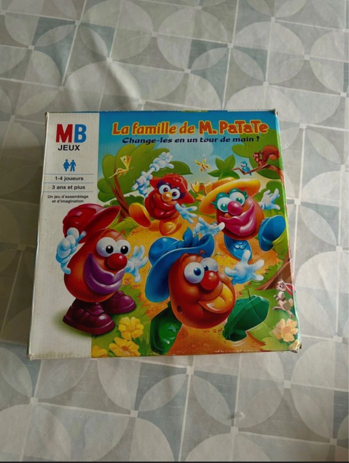Jeu de société - La famille de MR patate - très bon état