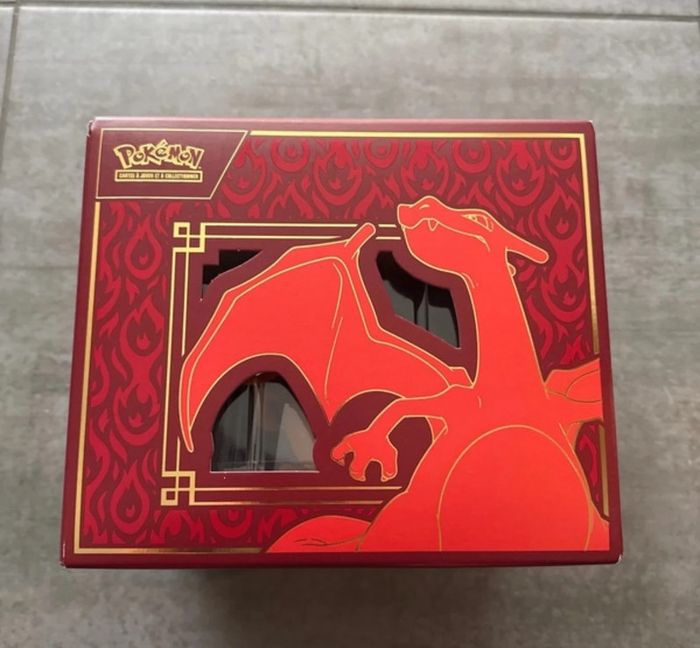 Coffret Pokémon Dracaufeu EX Collection Super Premium - photo numéro 4