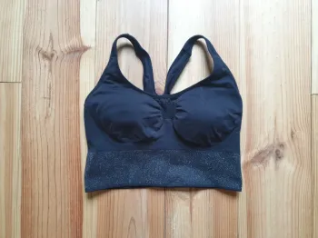 Brassière de sport noire taille M