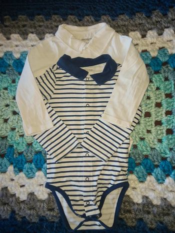 Lot de 2 bodies 18 mois