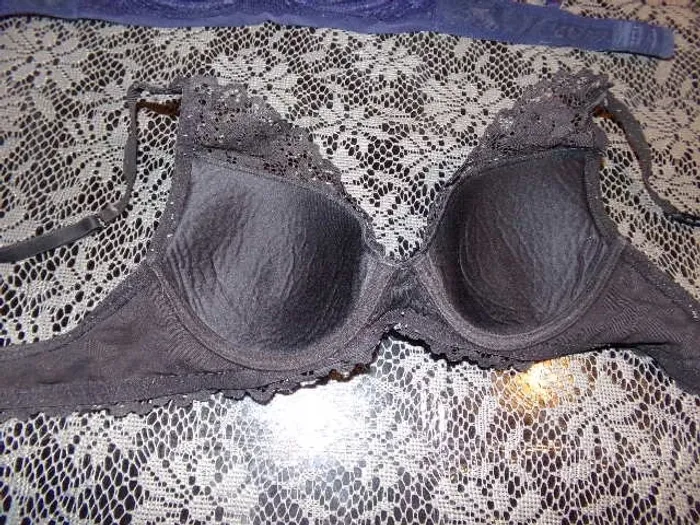 Lot soutien gorge - photo numéro 3