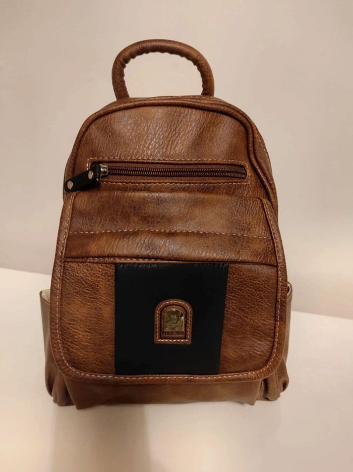 Neuf avec ticket, Sac à dos moderne luxe en cuir lisse - Qualité supérieure - Neuf - photo numéro 2