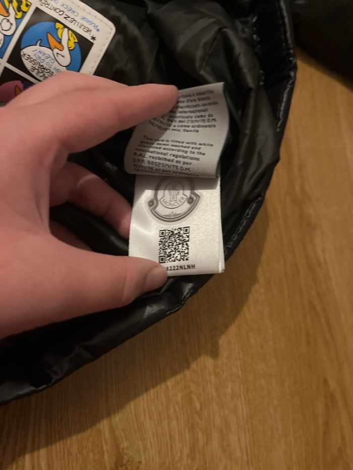 Doudoune moncler jamais porté avec étiquette négociable - photo numéro 6