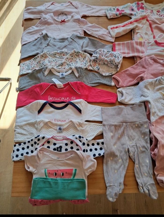 Lot de vêtements fille 3 mois - photo numéro 3