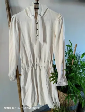 🤍 Robe Pull à Capuche Crème – Taille 38 – Naf Naf – Neuve – 100% Coton