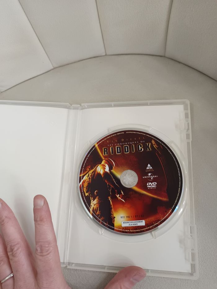 Dvd " Riddick " - photo numéro 4