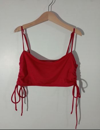 Crop top rouge
