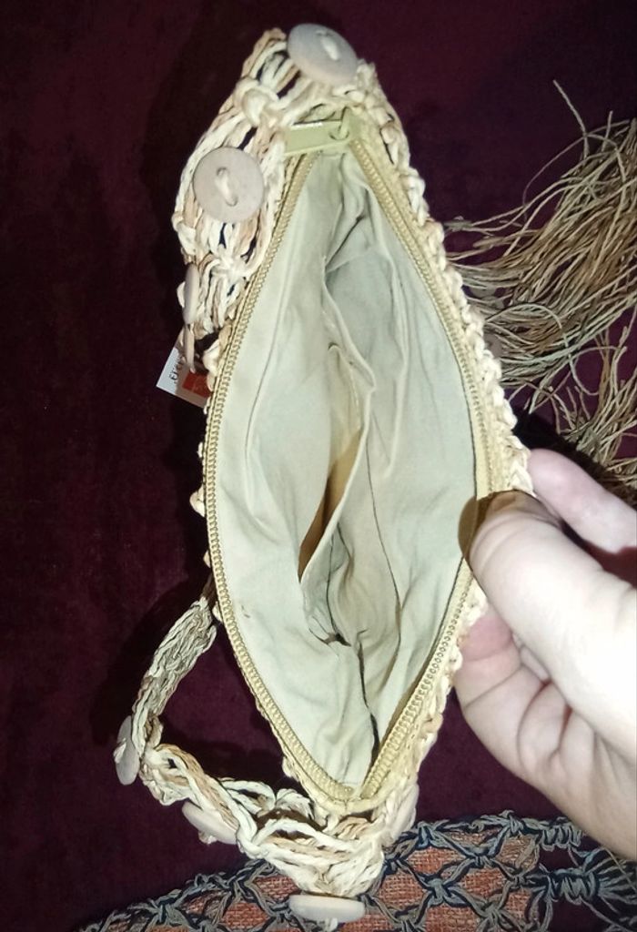 Deux magnifiques sacs à bandoulière avec boutons et franges Neufs Giada - photo numéro 7