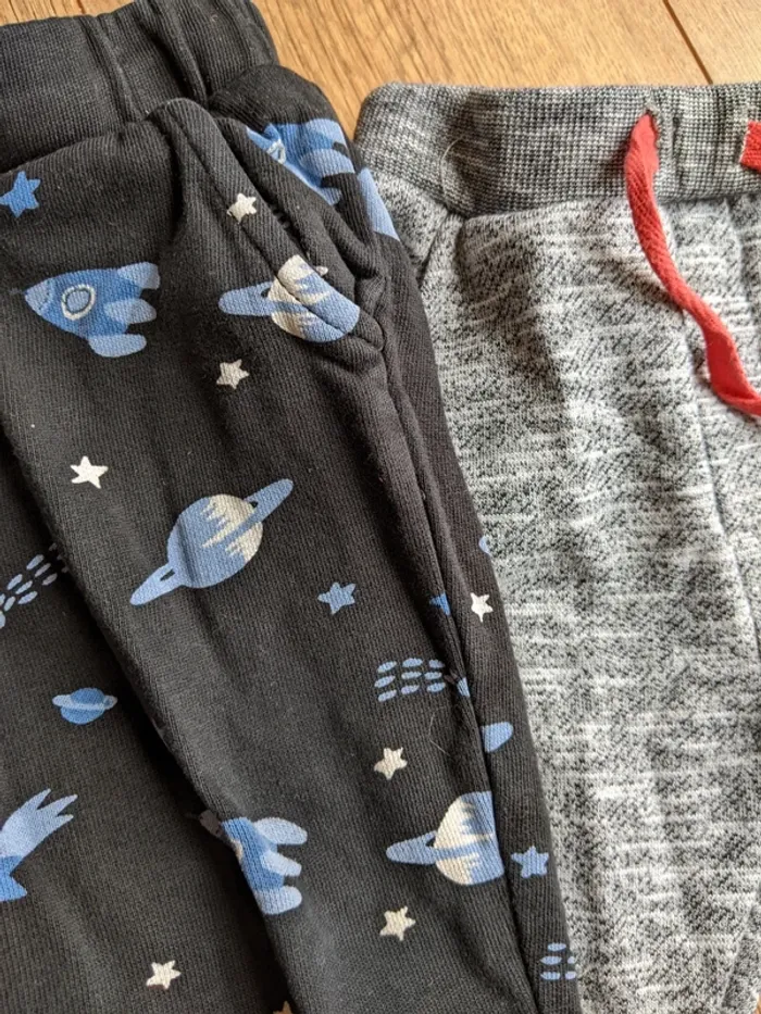 Lot pantalons bébé 12 mois - photo numéro 2